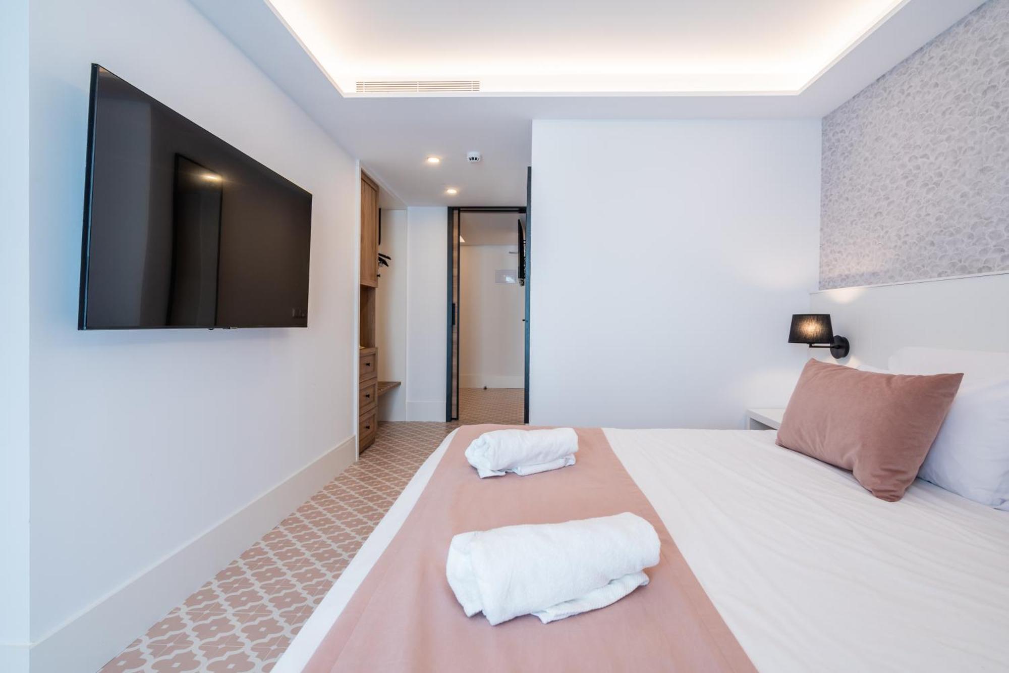 Neptuno Hotel & Spa 4 Sup Calella Ruang foto