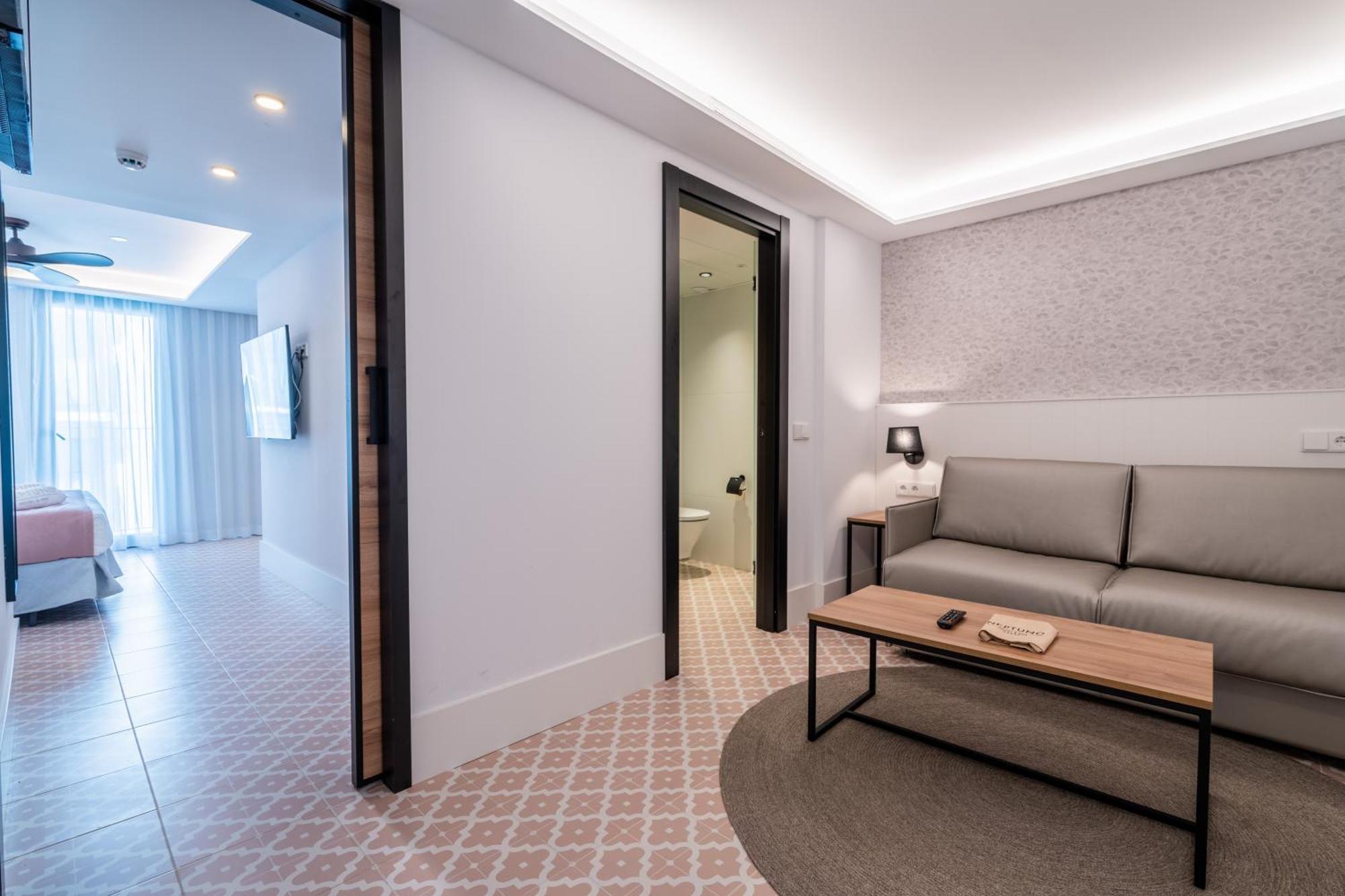Neptuno Hotel & Spa 4 Sup Calella Ruang foto